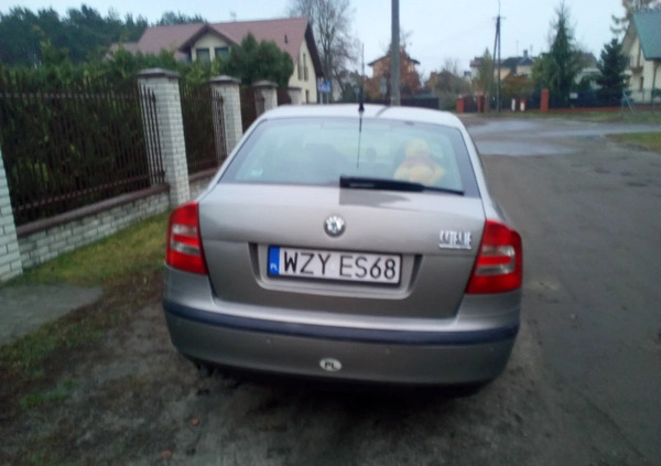 Skoda Octavia cena 11600 przebieg: 310000, rok produkcji 2006 z Żyrardów małe 22